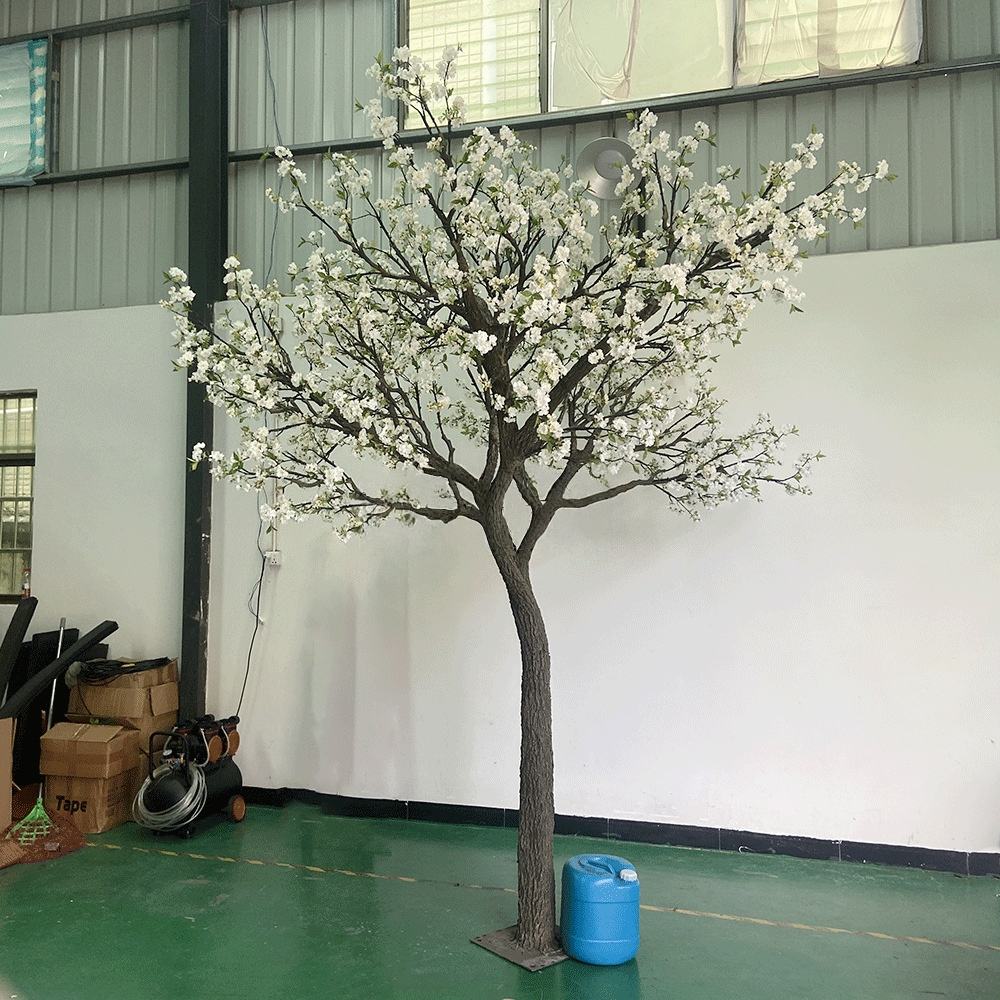 Wholesale Artificial White Pear Blossom Tree Fiberglass Flower Tree Wedding Hotel Indoor Outdoor Landscape Decor UV Plan